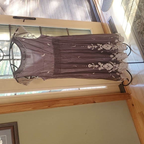 Lithe Laurel Elegant Lace Trim Ruffled Neckline Cap Slv Nylon Rayon Sz 6 Dress - Picture 4 of 12